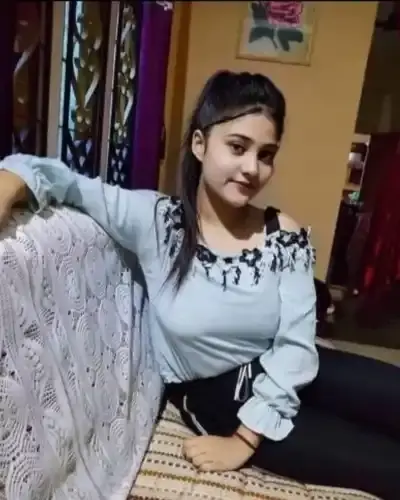 Call Girls Service in Shella Bholaganj